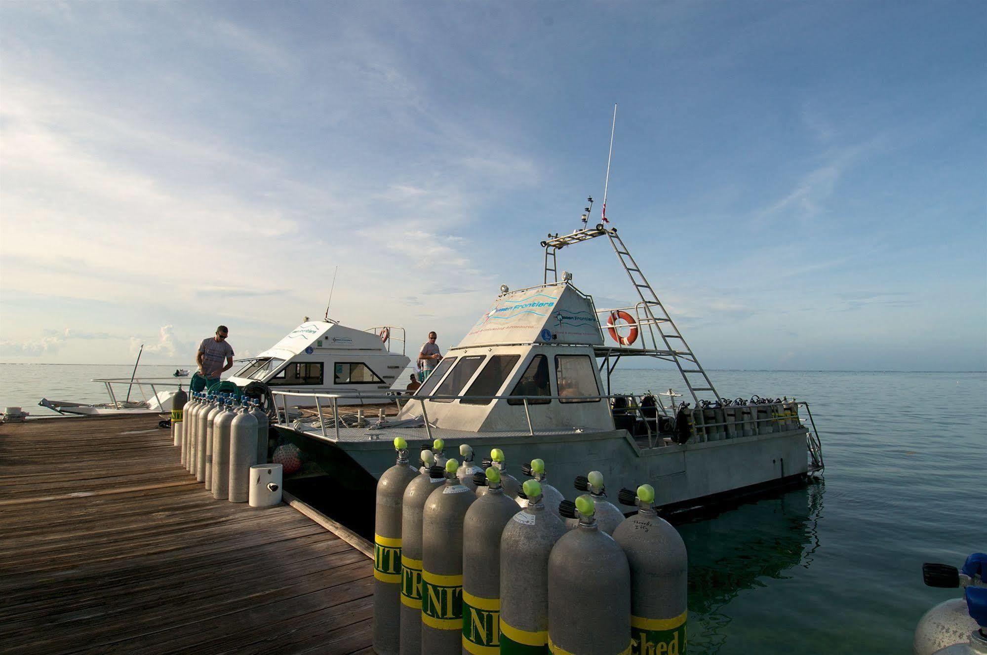 Compass Point Dive Resort Gun Bay ภายนอก รูปภาพ